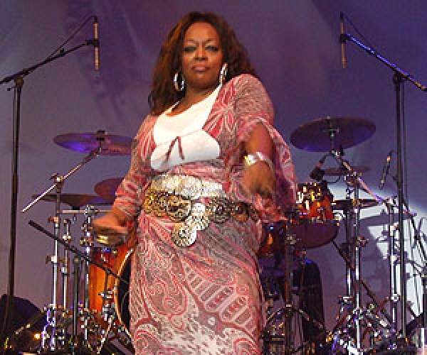 Kym Mazelle